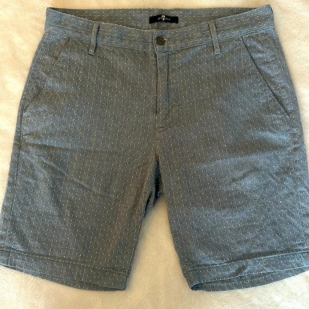 *LIKE NEW* 7 For All Mankind Shorts sz31